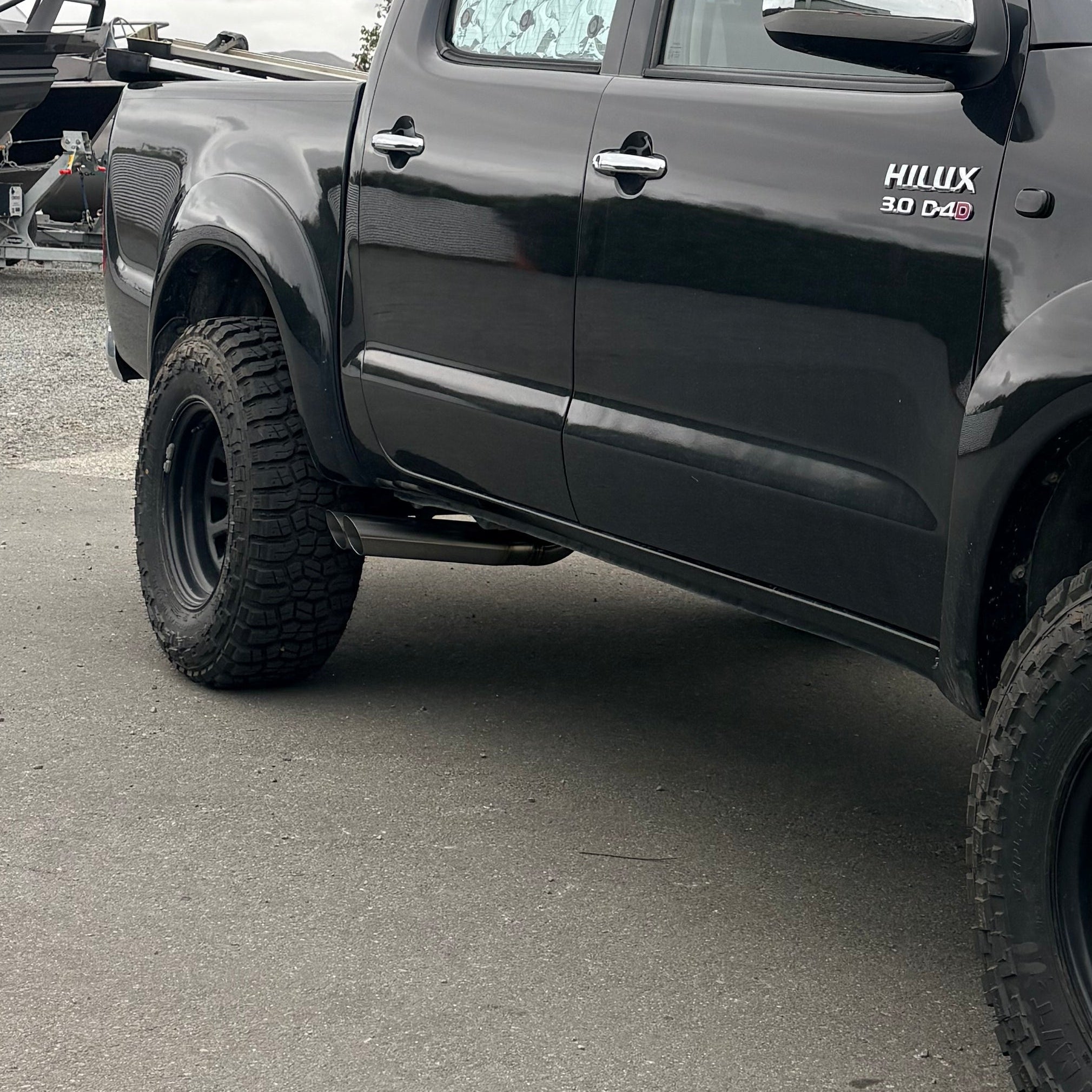 Toyota Hilux N70 3" Shotgun Tip Side Exit