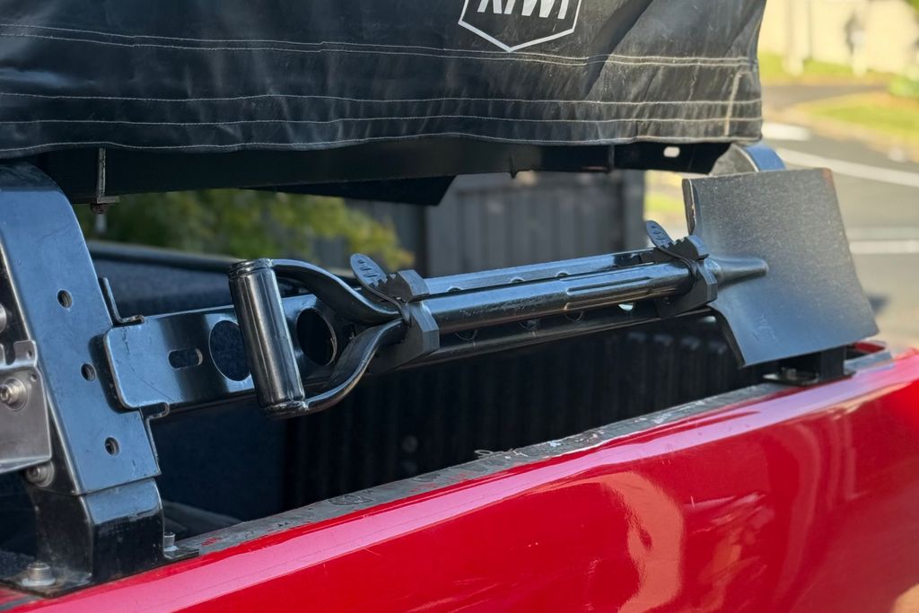 Quick Release Shovel Mount