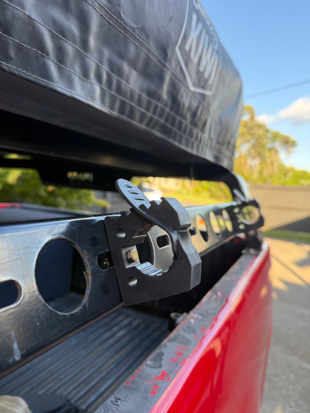 Quick Release Shovel Mount